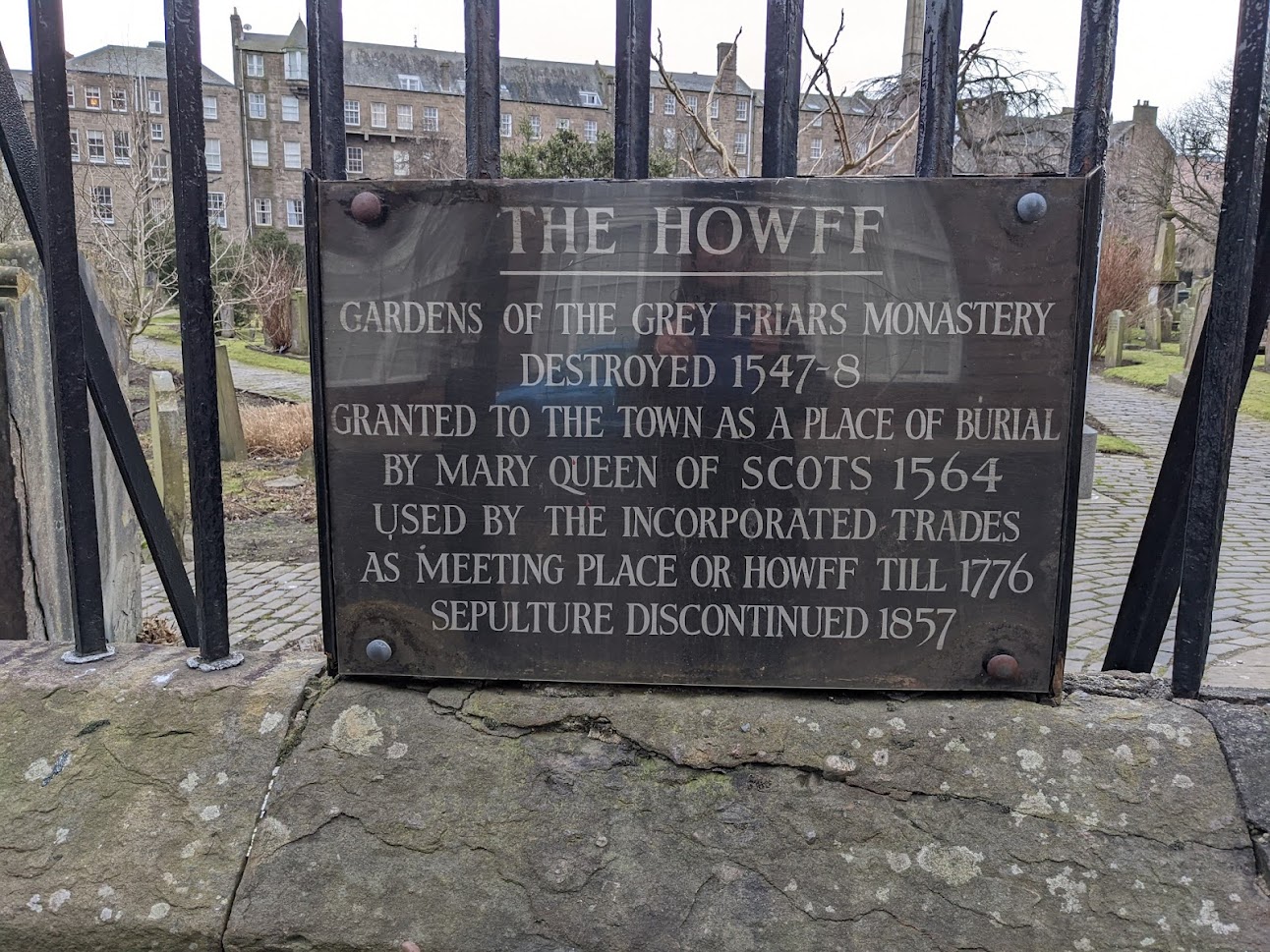 Howff Cemetery – EuroWalks